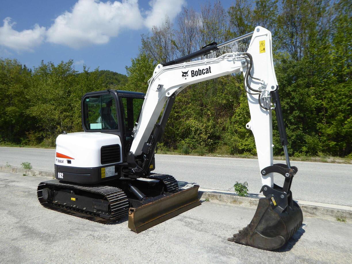 2017 Bobcat E62