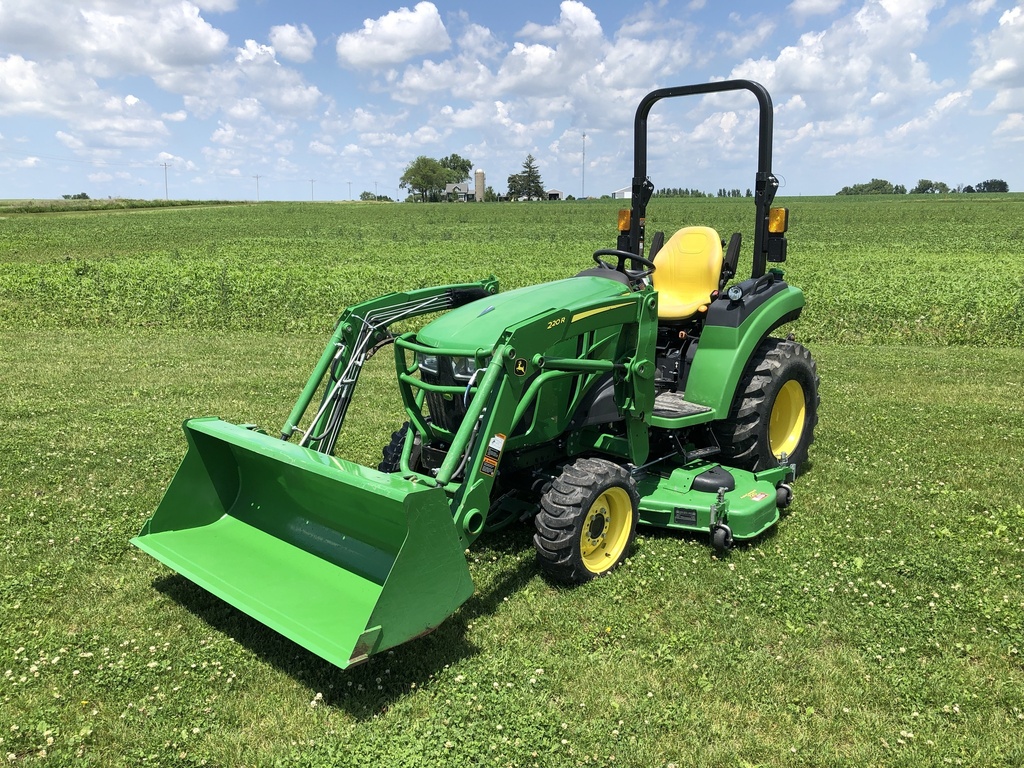 2019 John Deere 2038R