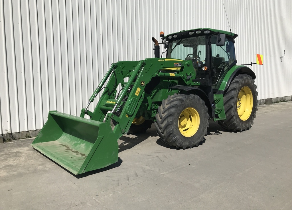2017 John Deere 6130R