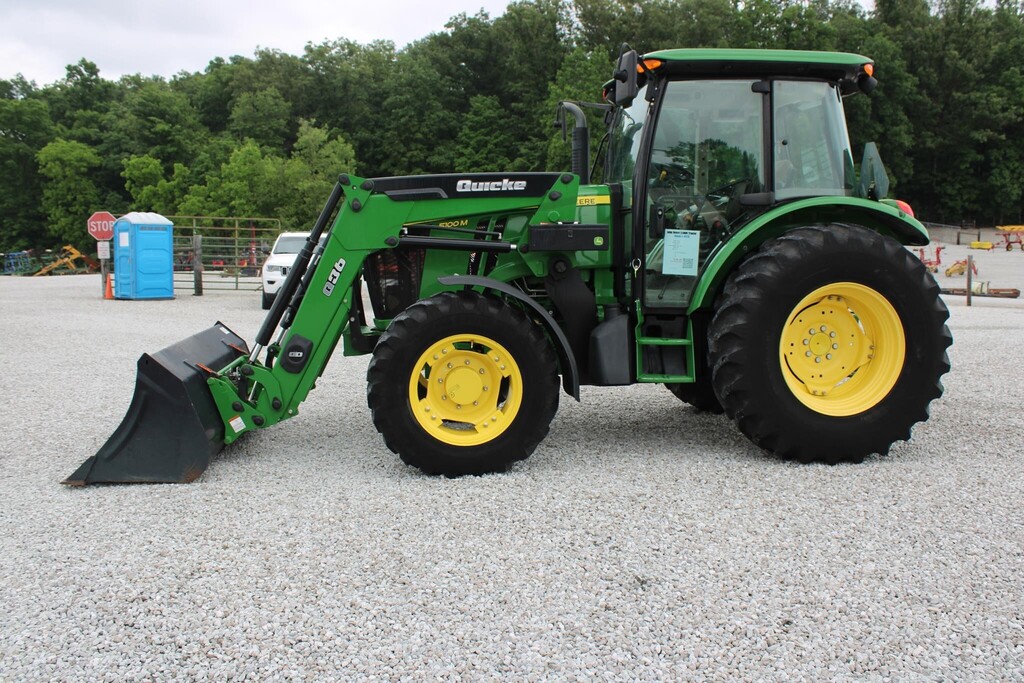 2013 John Deere 5100M