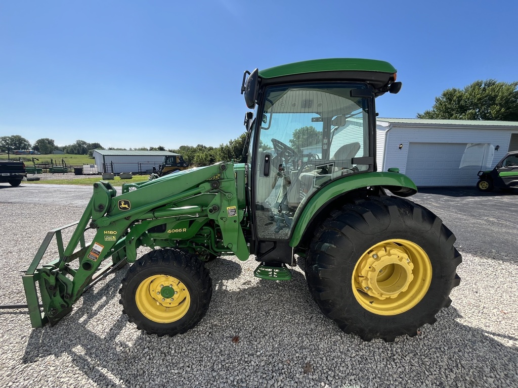 2015 John Deere 4066R