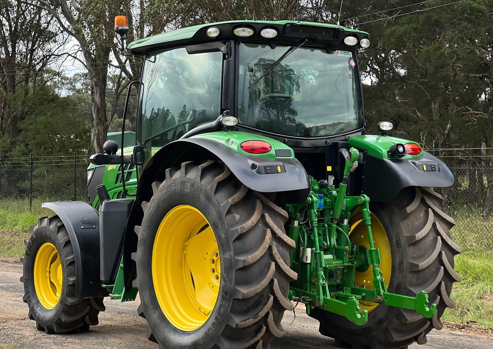 2014 John Deere 6115R
