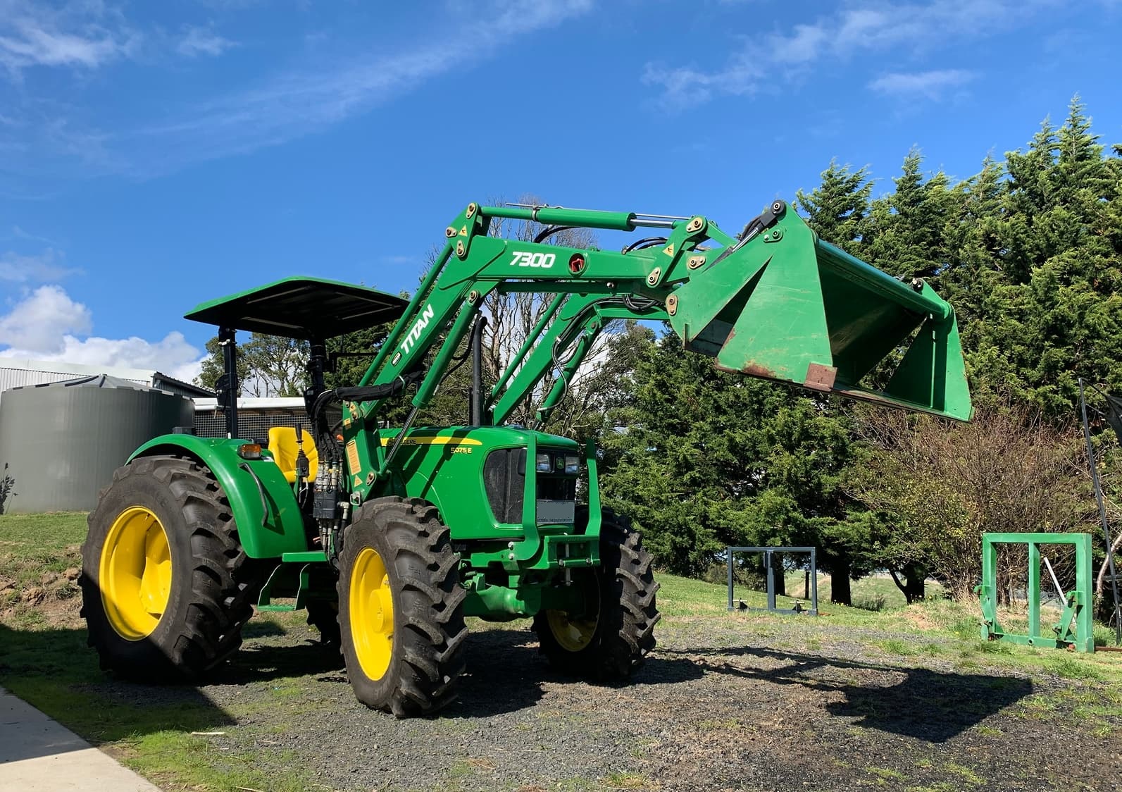 2018 John Deere 5075E